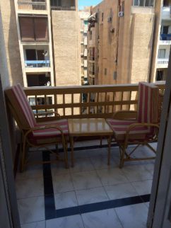 شقة للإيجار فى ميامي - قسم المنتزه - الإسكندرية