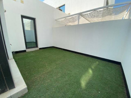 Villa For Rent In Sar - Northern