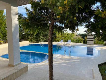 Villa For Rent In Buyukgekmege - Istanbul