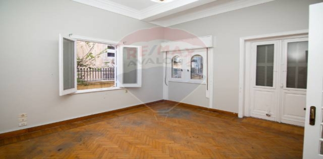 فيلا للإيجار فى رشدي - قسم سيدى جابر - الإسكندرية