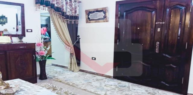 شقة للبيع فى محرم بك - قسم محرم بك - الإسكندرية