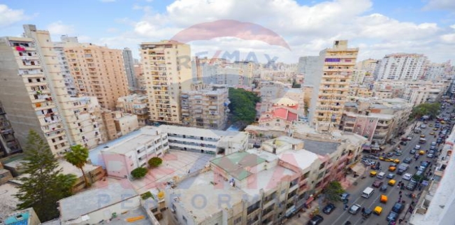 شقة للبيع فى محرم بك - قسم محرم بك - الإسكندرية