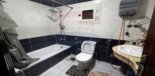 شقة للبيع فى سابا باشا - قسم الرمل - الإسكندرية