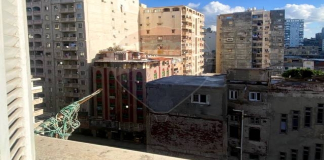 شقة للبيع فى كامب شيزار - قسم باب شرقي - الإسكندرية