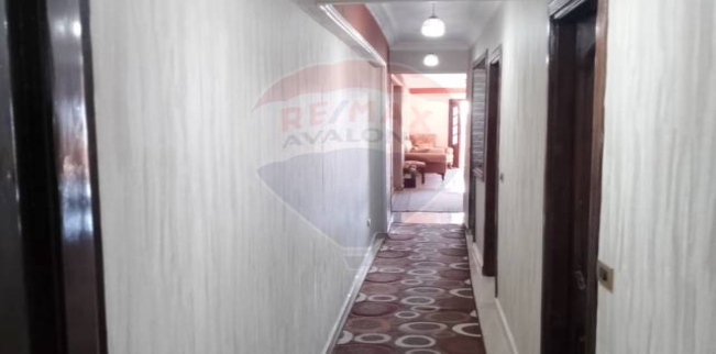 شقة للبيع فى زيزينيا - قسم الرمل - الإسكندرية