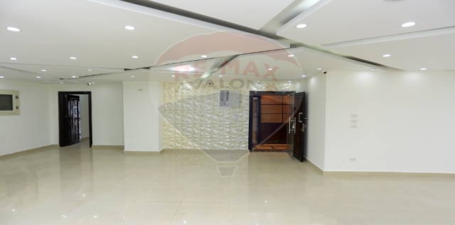 Office For Rent In El Shatbi - Qesm Bab Sharqi - Alexandria