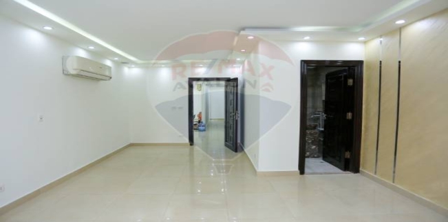 Office For Rent In El Shatbi - Qesm Bab Sharqi - Alexandria
