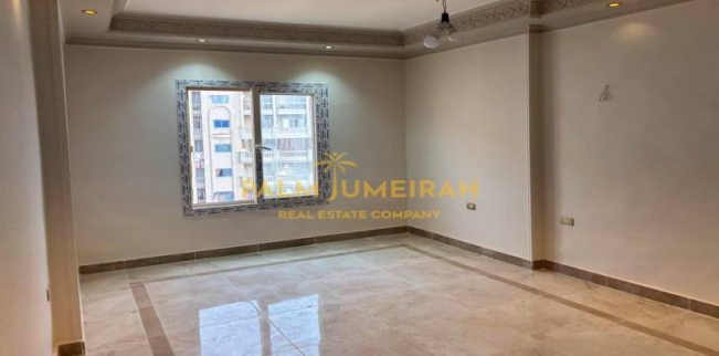 شقة للبيع فى محرم بك - قسم محرم بك - الإسكندرية
