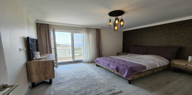 Villa For Rent In Buyukgekmege - Istanbul