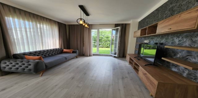 Villa For Rent In Buyukgekmege - Istanbul