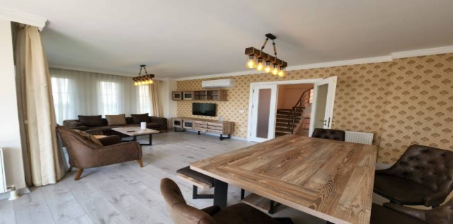 Villa For Rent In Buyukgekmege - Istanbul