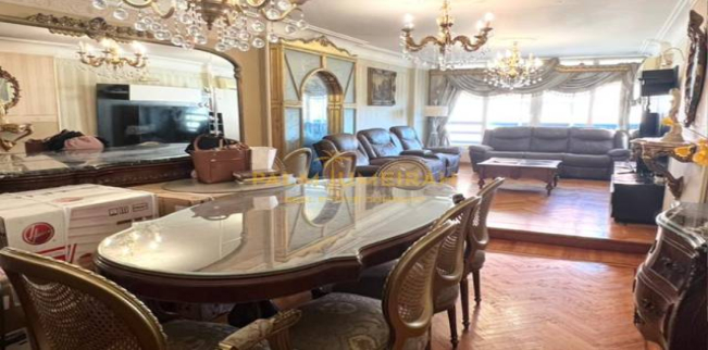 شقة للبيع فى زيزينيا - قسم الرمل - الإسكندرية