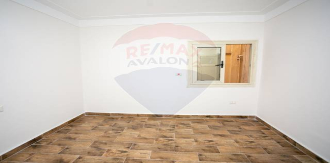 شقة للبيع فى لوران - قسم الرمل - الإسكندرية