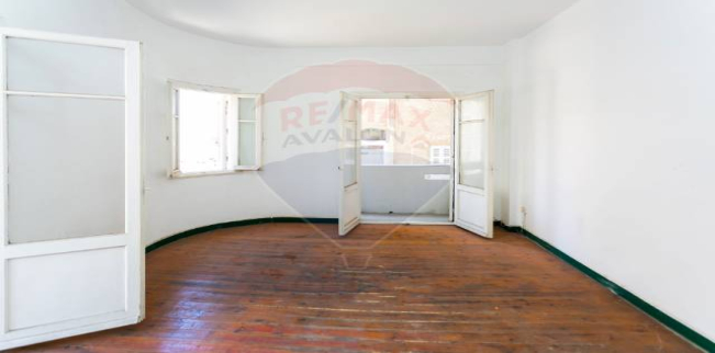 شقة للإيجار فى قسم الرمل - الإسكندرية