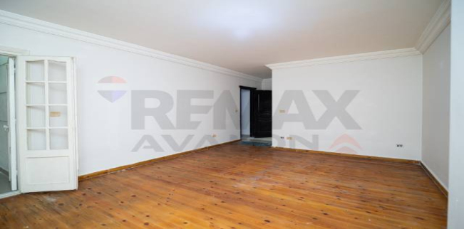 شقة للبيع فى ستانلي - قسم الرمل - الإسكندرية