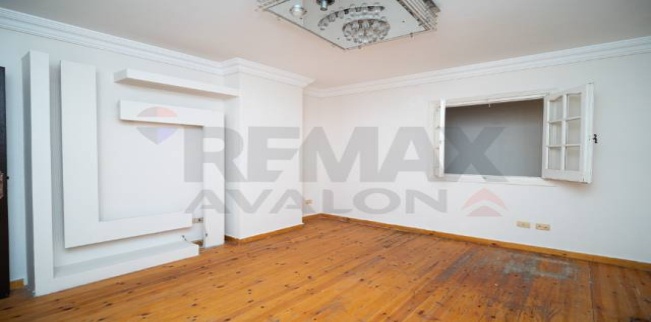 شقة للبيع فى ستانلي - قسم الرمل - الإسكندرية